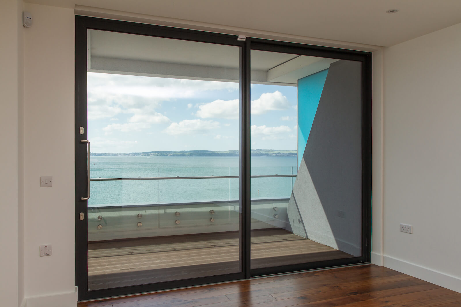 Aluminium Frame Sliding Doors: The Ultimate Guide to Benefits and Uses